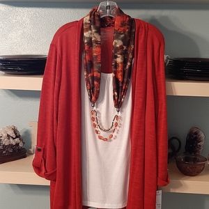 Gorgeous NOTATIONS top